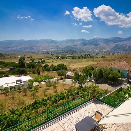 Shametaj Oda ve Kahvaltı Saraqinishte