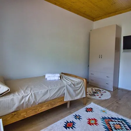 Shametaj Bed & Breakfast *